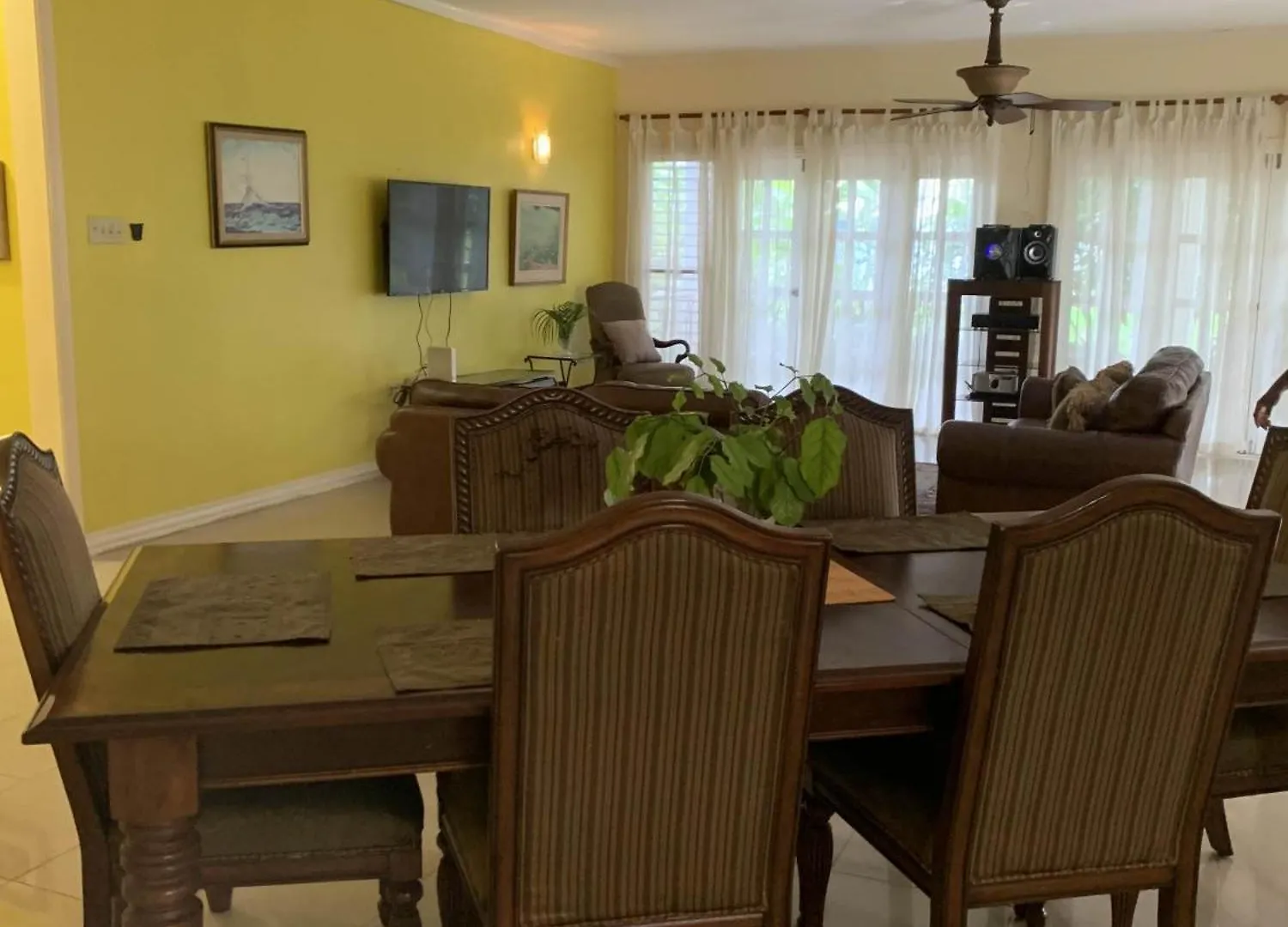 Tranquility Cove Apartment Tower Isle